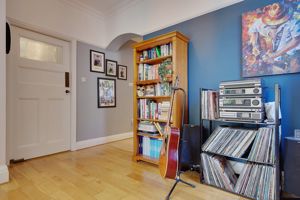 Living Room- click for photo gallery